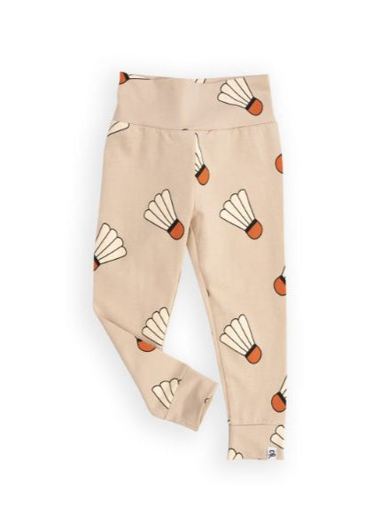 Organic cotton baby leggings with shuttle are comfortable and soft. MiliMilu Lifestyle offers sustainable and eco-friendly baby clothing from organic cotton.