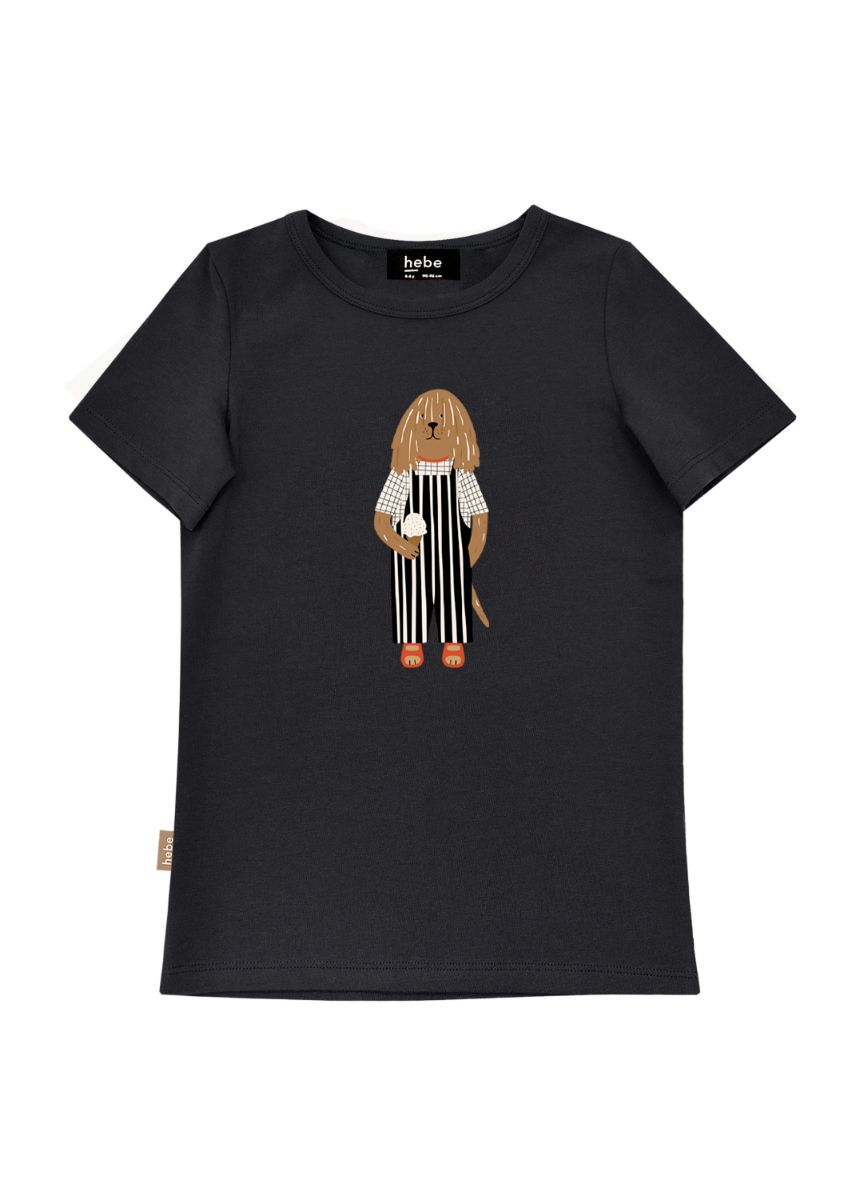 A breathable, organic cotton (GOTS) women t-shirt in dark grey colour is comfortable and stylish. Mini Me and whole family matching T-shirts are available.