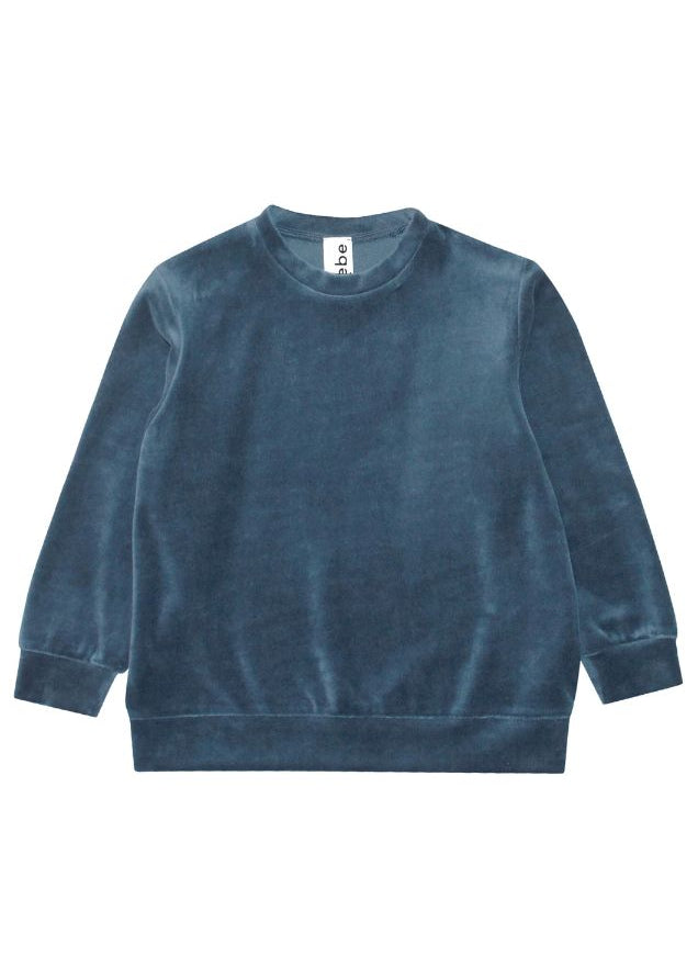 Soft blue velvet sweatshirt for women — lightweight, stylish and perfect for casual days or travel